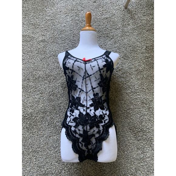 Lady Cameo Black Sheer Lace Bodysuit Sz Medium - Picture 1 of 6